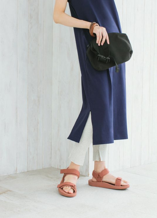 uniqlo　夏天　鞋子